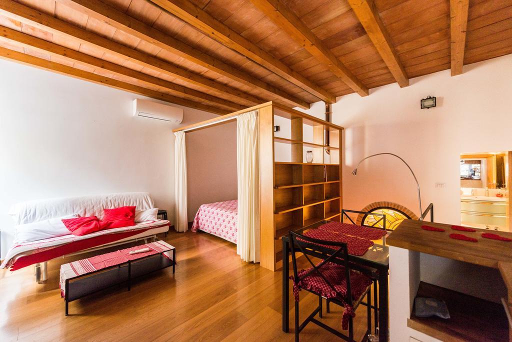 Apartment Polveriera Colosseum ローマ エクステリア 写真